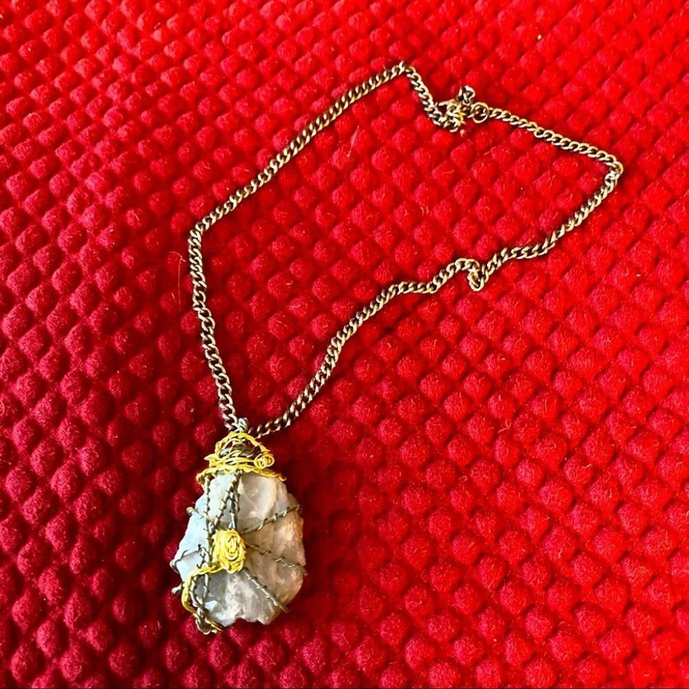 NECKLACE Stone Wrapped In  Silver and Gold Toned Wire